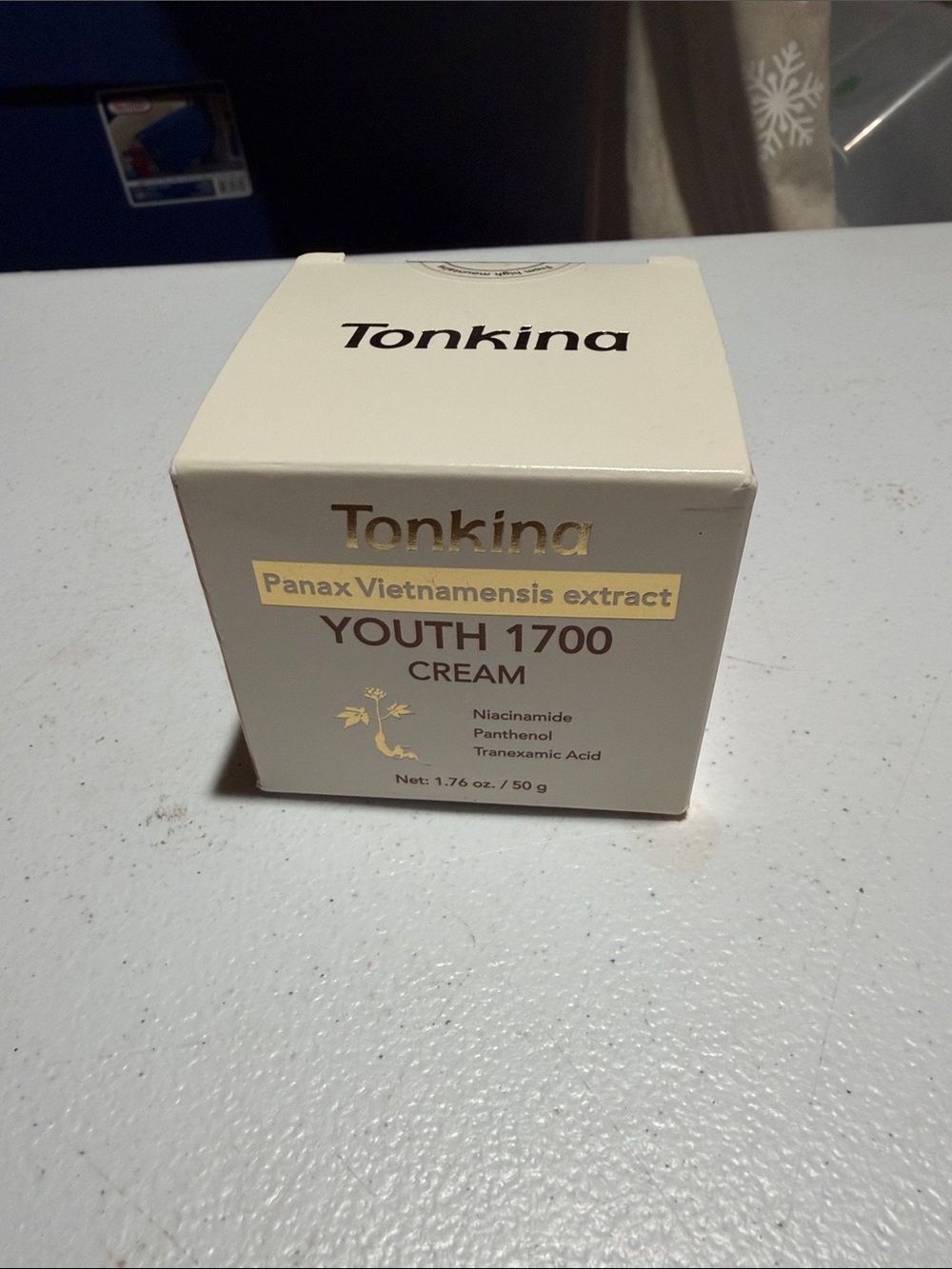 Tonkina Youth 1700 Cream - Cream Packaging with Gold Accents